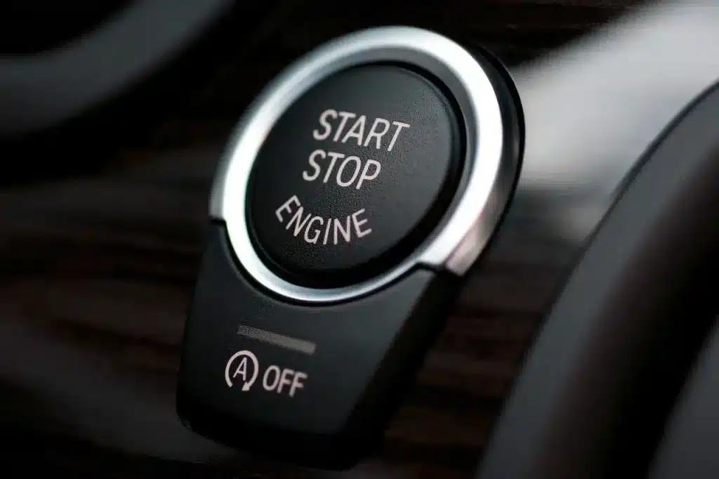 automobilistes ces gros inconvénients de la fonction start and stop que les garagistes vous cachent depuis trop longtemps