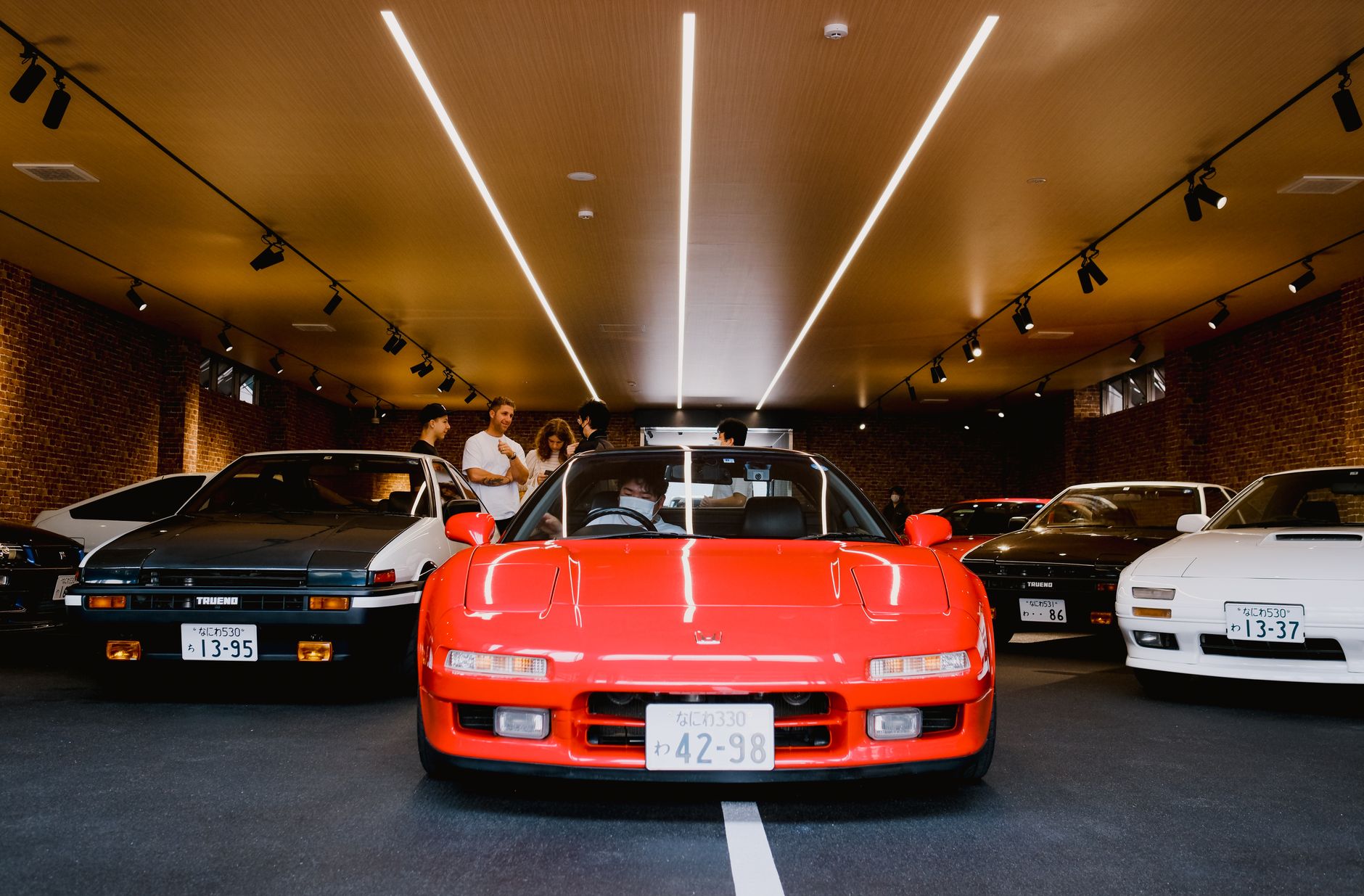 Comparatif des quatre types d'aspirateurs voiture professionnels en atelier automobile